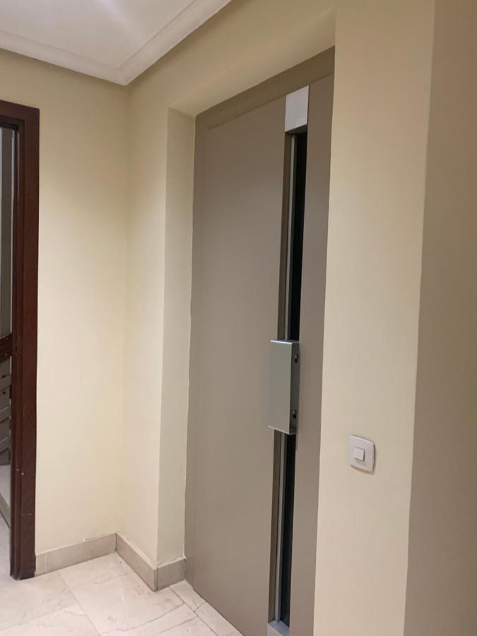 Apartamento Deluxe, 4 Habitaciones, Parking Madrid Eksteriør billede