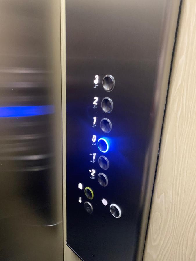 Apartamento Deluxe, 4 Habitaciones, Parking Madrid Eksteriør billede