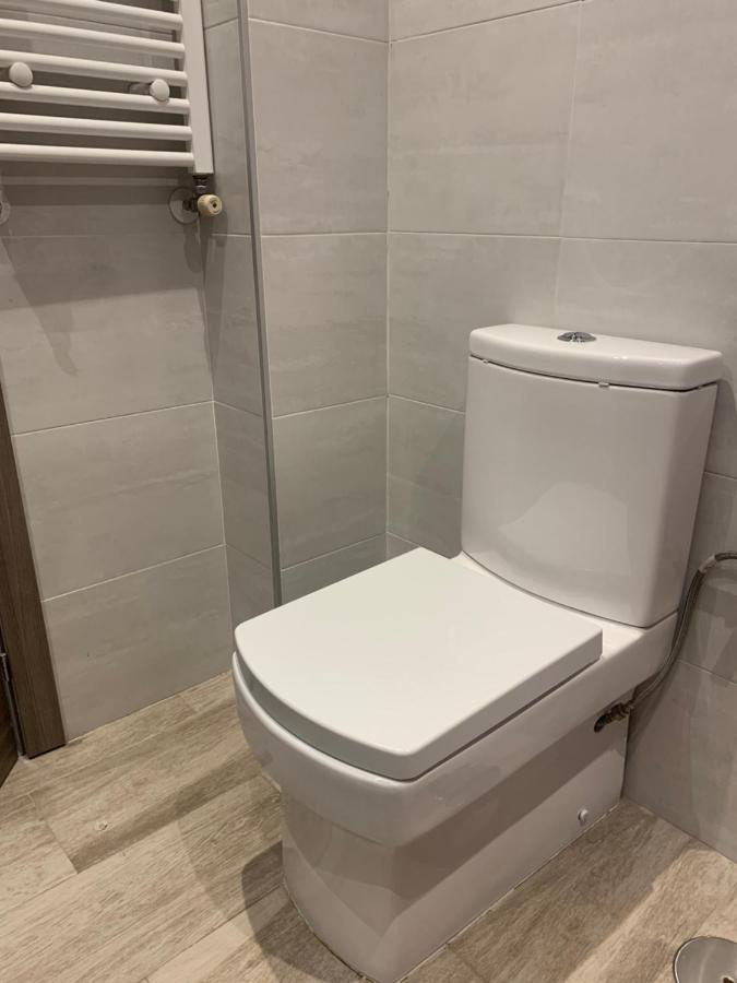 Apartamento Deluxe, 4 Habitaciones, Parking Madrid Eksteriør billede