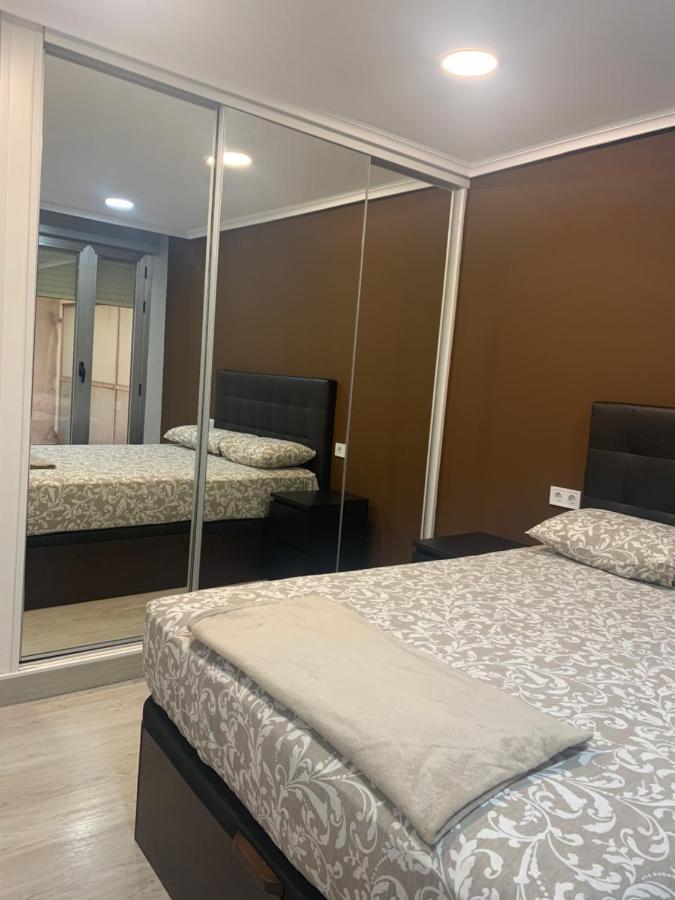 Apartamento Deluxe, 4 Habitaciones, Parking Madrid Eksteriør billede