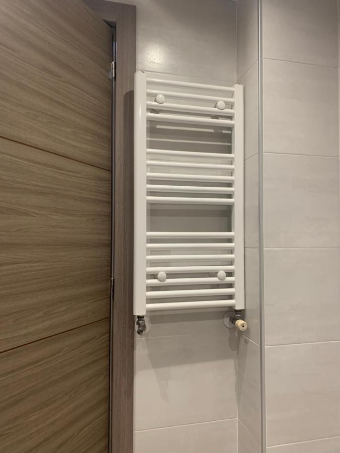 Apartamento Deluxe, 4 Habitaciones, Parking Madrid Eksteriør billede