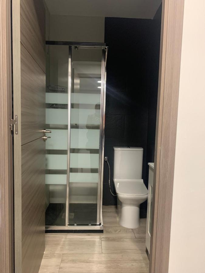 Apartamento Deluxe, 4 Habitaciones, Parking Madrid Eksteriør billede
