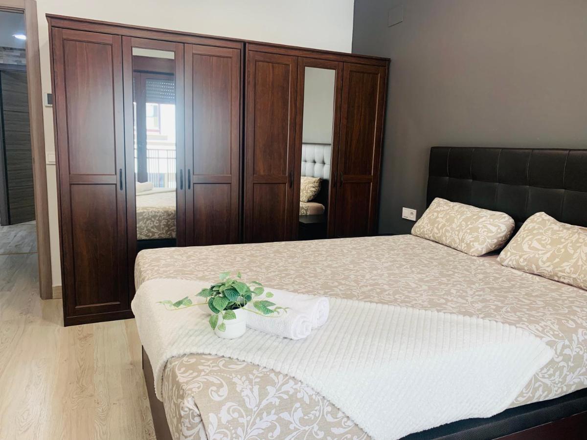 Apartamento Deluxe, 4 Habitaciones, Parking Madrid Eksteriør billede