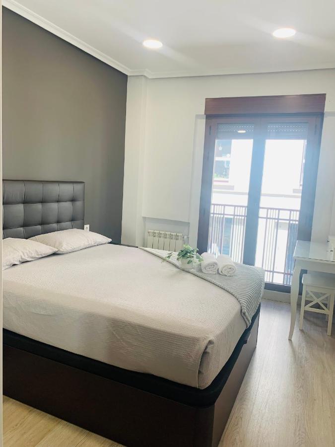 Apartamento Deluxe, 4 Habitaciones, Parking Madrid Eksteriør billede
