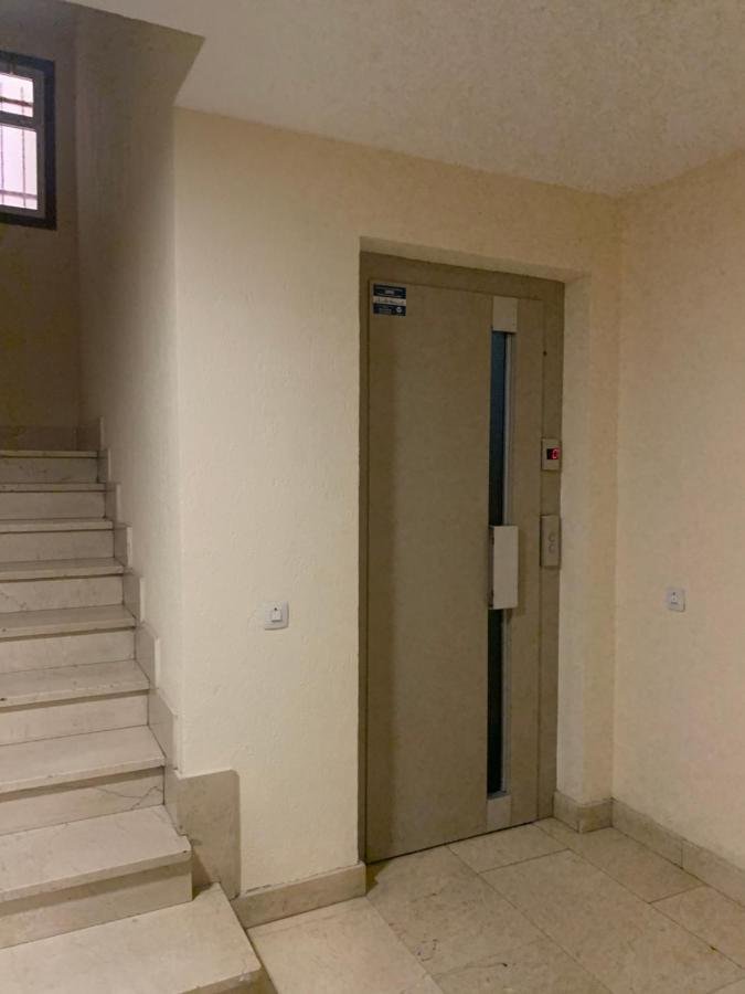 Apartamento Deluxe, 4 Habitaciones, Parking Madrid Eksteriør billede
