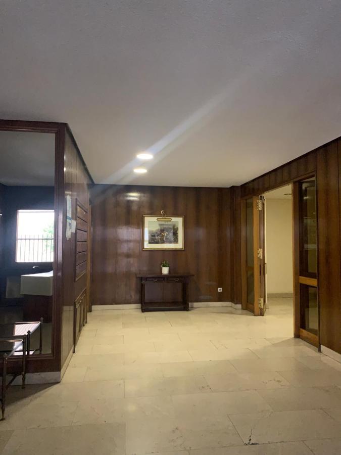 Apartamento Deluxe, 4 Habitaciones, Parking Madrid Eksteriør billede